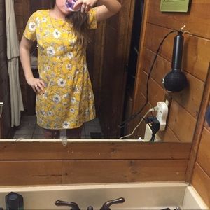 NWT Yellow Floral Dress with Cutout
